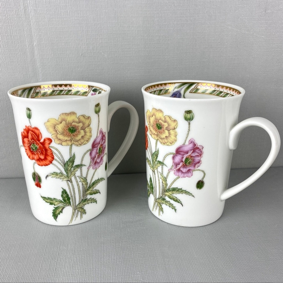 Otagiri Mugs Set of 2 Straight Sided Coffee Cups with Three Flower Pattern 6 oz - Picture 1 of 10